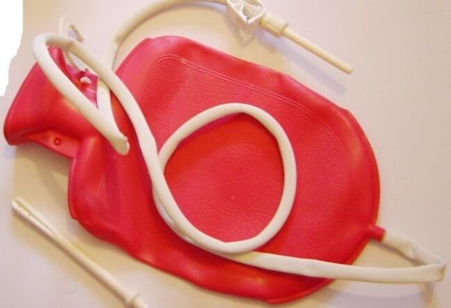clistere per purificare il corpo dai parassiti